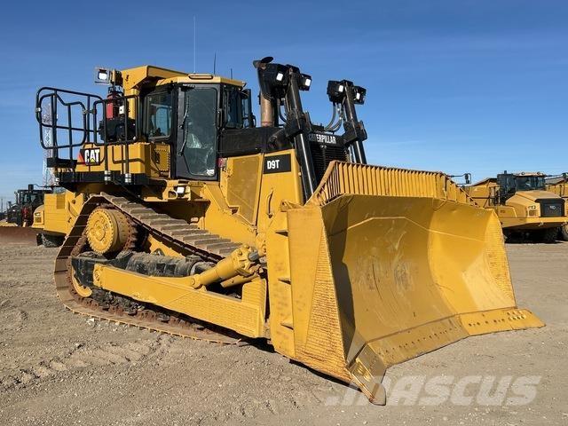CAT D9T Riteņu buldozeri