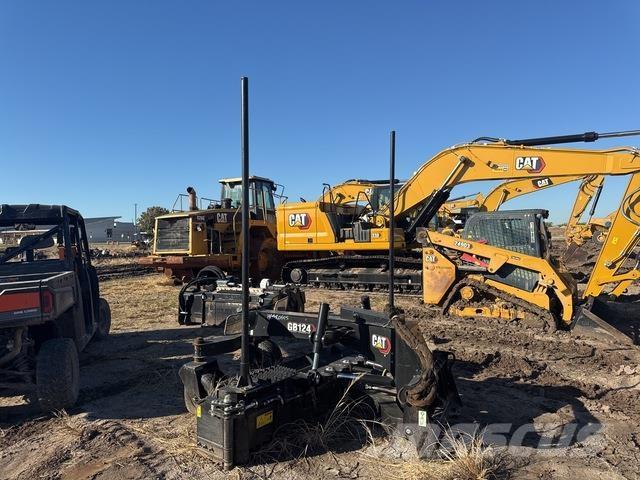 CAT GB124 Greideri