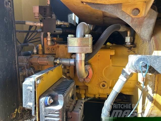 CAT M316D Ekskavatori uz riteņiem