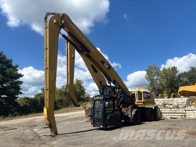 CAT MH3037 Industriālie iekrāvēji
