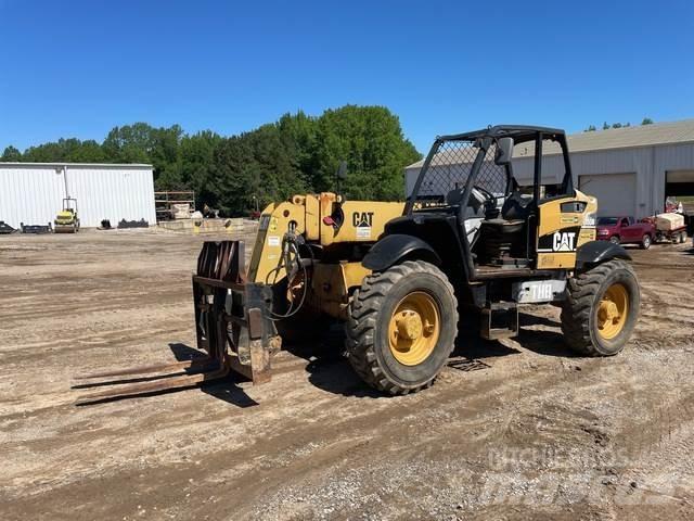 CAT TH350B Teleskopiskie manipulatori