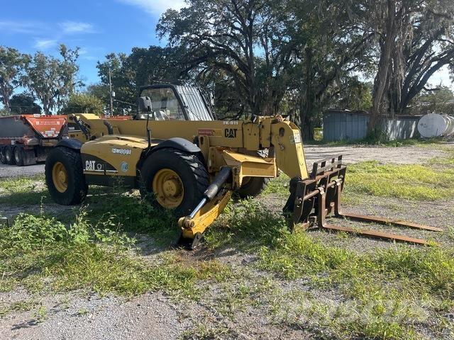 CAT TH560B Teleskopiskie manipulatori