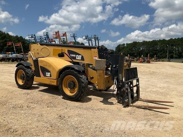 CAT TL1055D Teleskopiskie manipulatori
