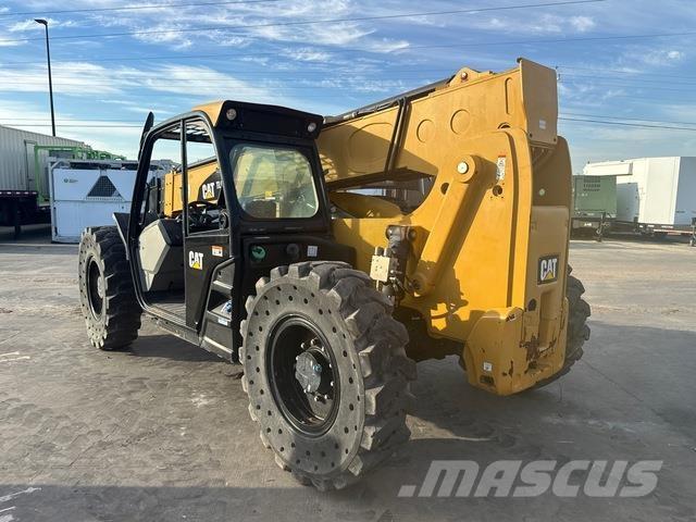 CAT TL642D Teleskopiskie manipulatori