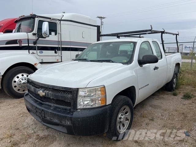 Chevrolet 1500 Vieglais kravas automobilis/izkraušana no sāniem