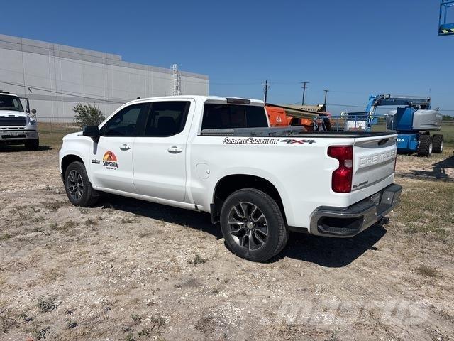 Chevrolet 1500 Vieglais kravas automobilis/izkraušana no sāniem