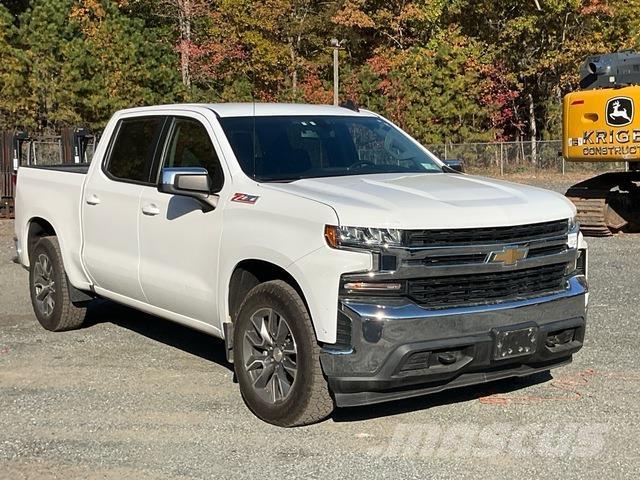 Chevrolet 1500 Vieglais kravas automobilis/izkraušana no sāniem