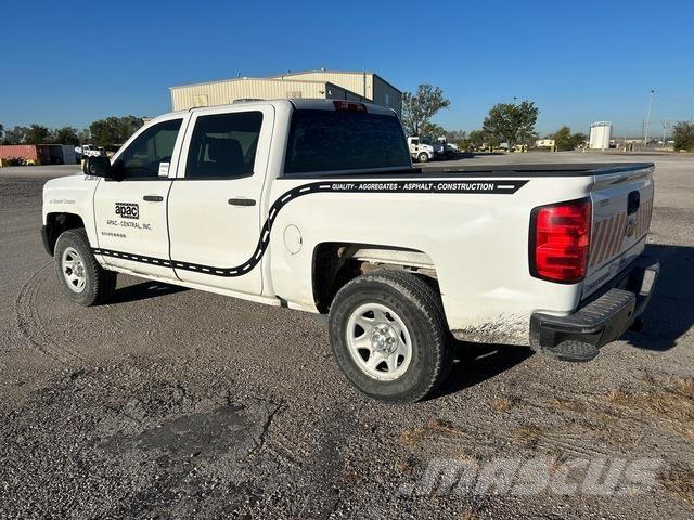 Chevrolet 1500 Vieglais kravas automobilis/izkraušana no sāniem