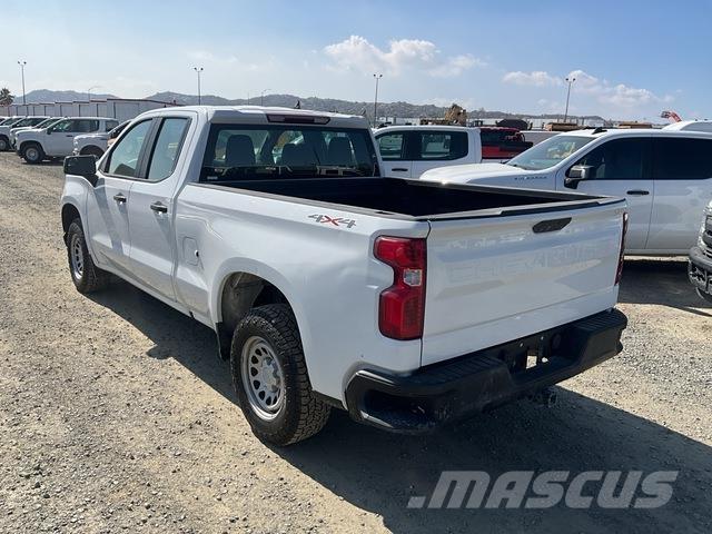 Chevrolet 1500 Vieglais kravas automobilis/izkraušana no sāniem