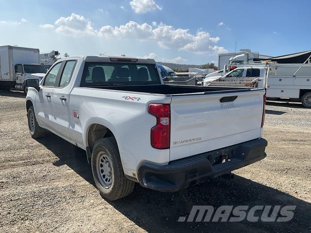 Chevrolet 1500 Vieglais kravas automobilis/izkraušana no sāniem