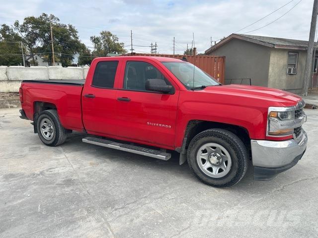 Chevrolet 1500 Vieglais kravas automobilis/izkraušana no sāniem