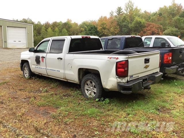 Chevrolet 1500 Vieglais kravas automobilis/izkraušana no sāniem