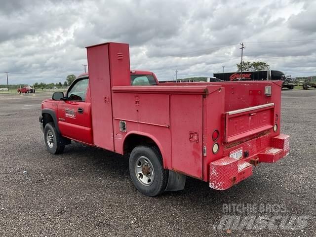 Chevrolet 2500 Vieglais kravas automobilis/izkraušana no sāniem