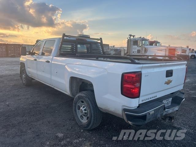 Chevrolet 2500 Vieglais kravas automobilis/izkraušana no sāniem