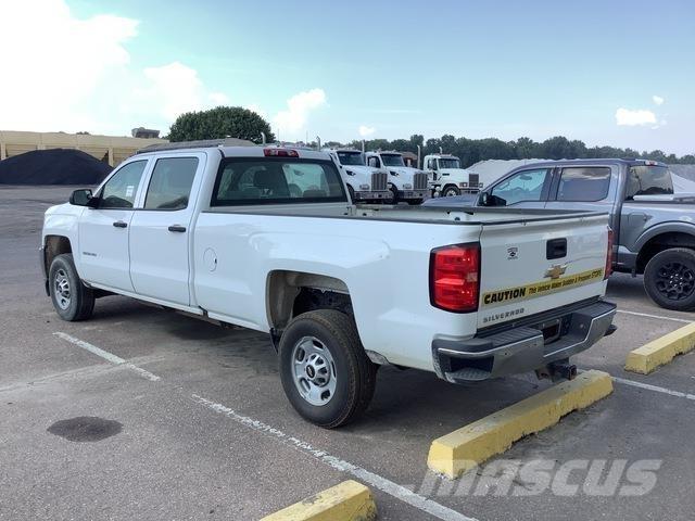 Chevrolet 2500 Vieglais kravas automobilis/izkraušana no sāniem