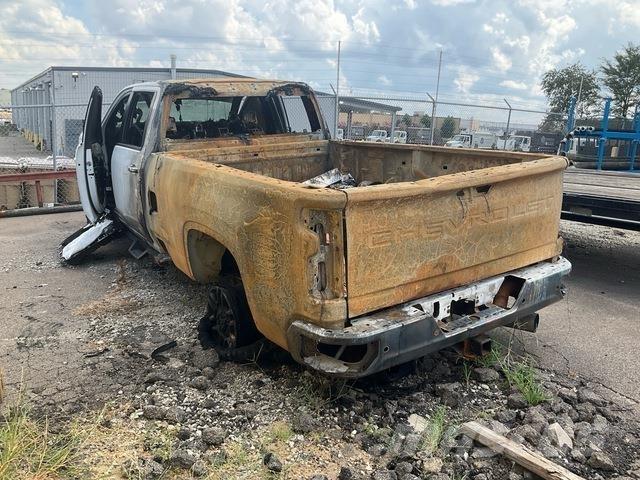 Chevrolet 2500 Vieglais kravas automobilis/izkraušana no sāniem