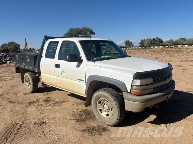 Chevrolet 2500 Platformas/izkraušana no sāniem