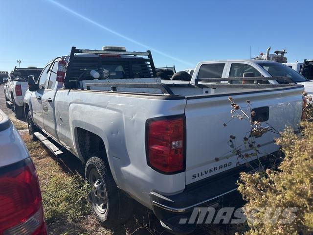 Chevrolet 2500 Vieglais kravas automobilis/izkraušana no sāniem