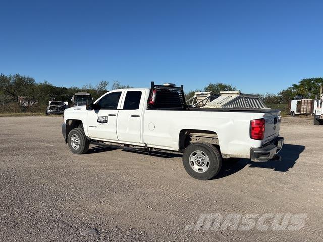 Chevrolet 2500 Vieglais kravas automobilis/izkraušana no sāniem