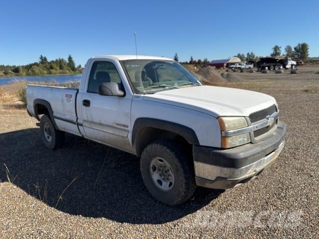 Chevrolet 2500 Vieglais kravas automobilis/izkraušana no sāniem