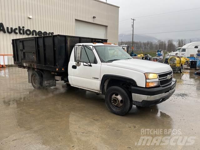 Chevrolet 3500 Platformas/izkraušana no sāniem