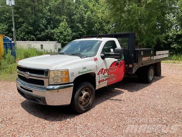 Chevrolet 3500 Platformas/izkraušana no sāniem