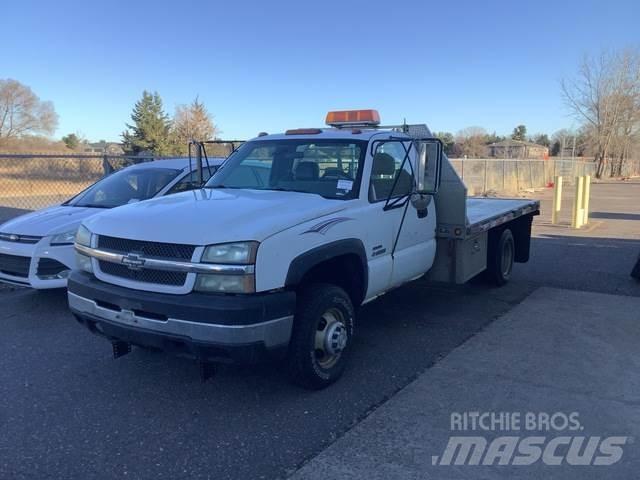 Chevrolet 3500 Platformas/izkraušana no sāniem