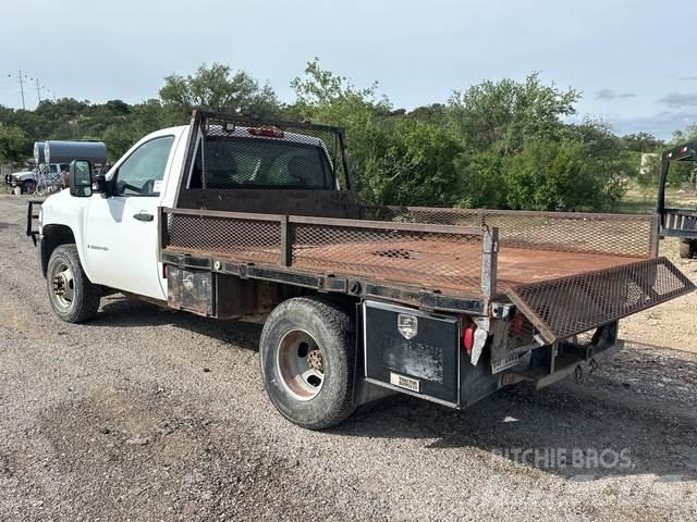 Chevrolet 3500 Platformas/izkraušana no sāniem