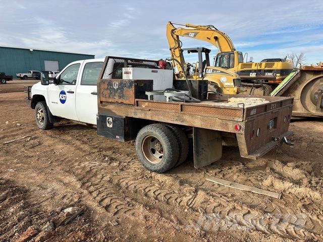 Chevrolet 3500 Platformas/izkraušana no sāniem