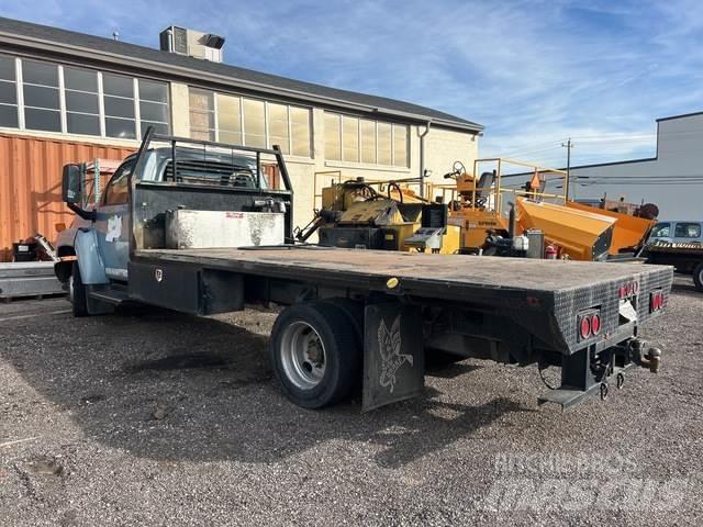 Chevrolet 4500 Platformas/izkraušana no sāniem