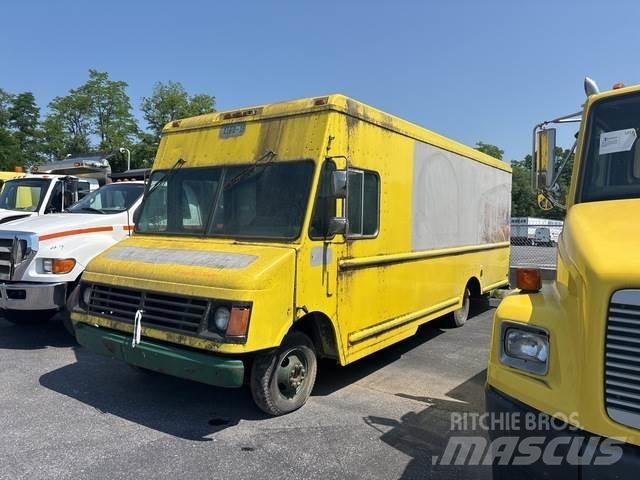 Chevrolet P30 Furgons