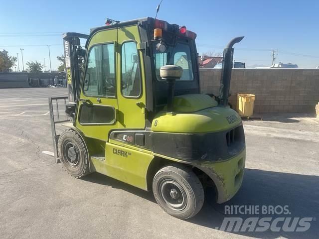 Clark C40D Būvniecība- Citi