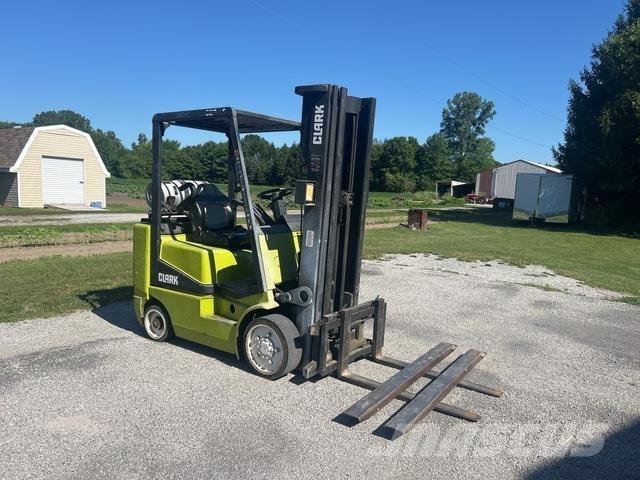 Clark CGC25 Autokrāvēji - citi