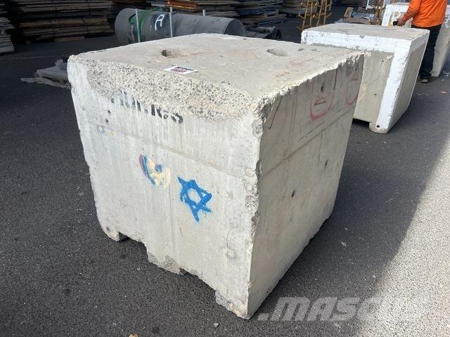  Concrete Block Būvniecība- Citi