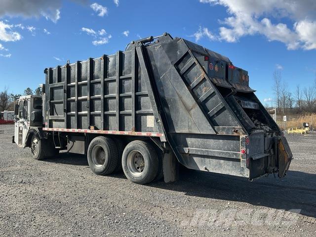  Crane Carrier Atkritumu izvešanas transports
