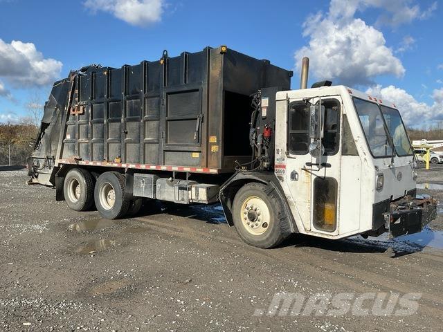  Crane Carrier Atkritumu izvešanas transports