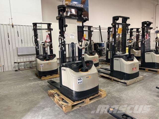 Crown ES 4000 Pašgājēji krautnētāji