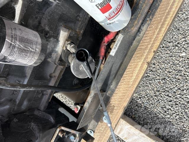 Cummins QSM11 Dzinēji