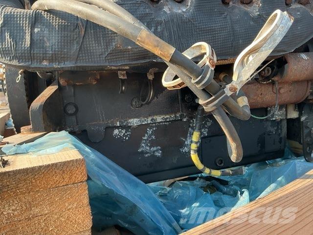Cummins V903 Dzinēji