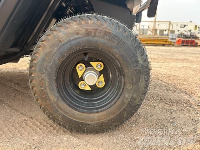 Cushman 800E Būvniecība- Citi