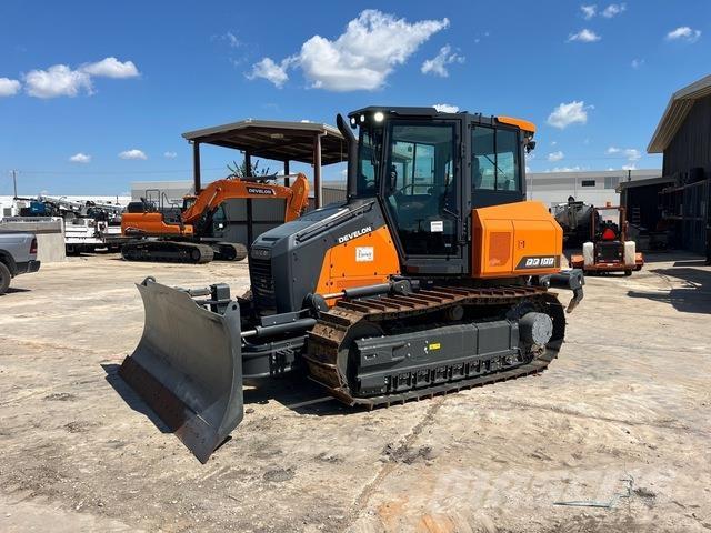 Develon DD100 Kāpurķēžu buldozeri