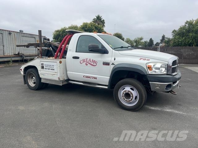 Dodge 5500 Evakuators ar manipulatoru