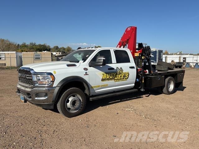 Dodge 5500 Smagās mašīnas ar celtni