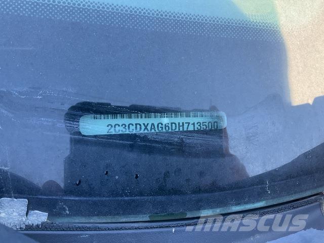 Dodge Charger Automašīnas