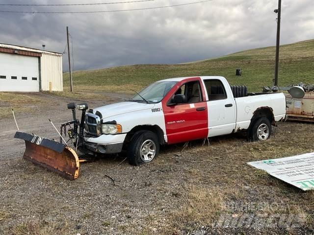 Dodge Ram 1500 Sniega naži un tīrītāji