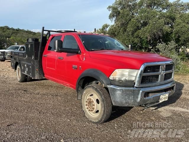 Dodge Ram 5500 Platformas/izkraušana no sāniem