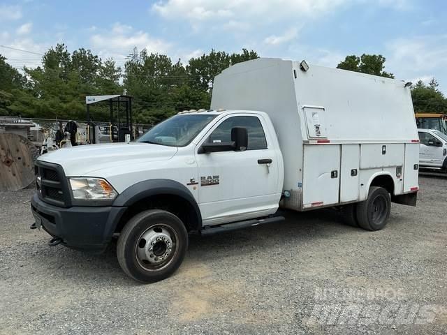 Dodge Ram 5500 Vieglais kravas automobilis/izkraušana no sāniem