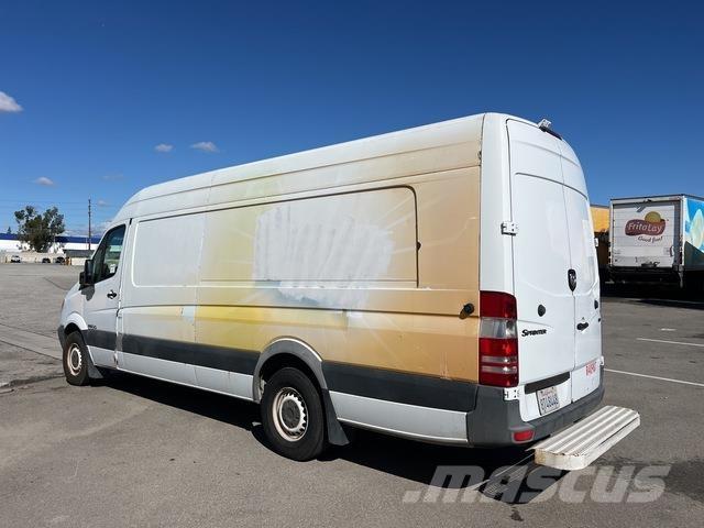 Dodge Sprinter Preču pārvadāšanas furgoni