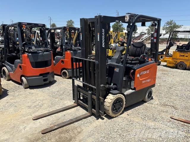Doosan BC25S-7 Elektriskie iekrāvēji