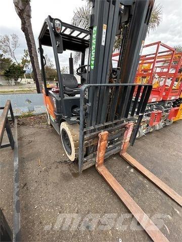 Doosan D30S7 Autokrāvēji - citi